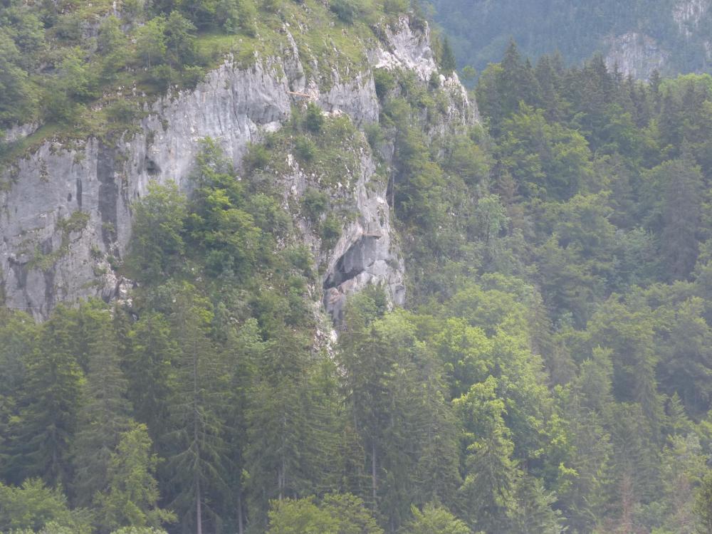 La baume ou grotte de Cristal qui fait la spécifité de la  troisième via ferrata de bellevaux