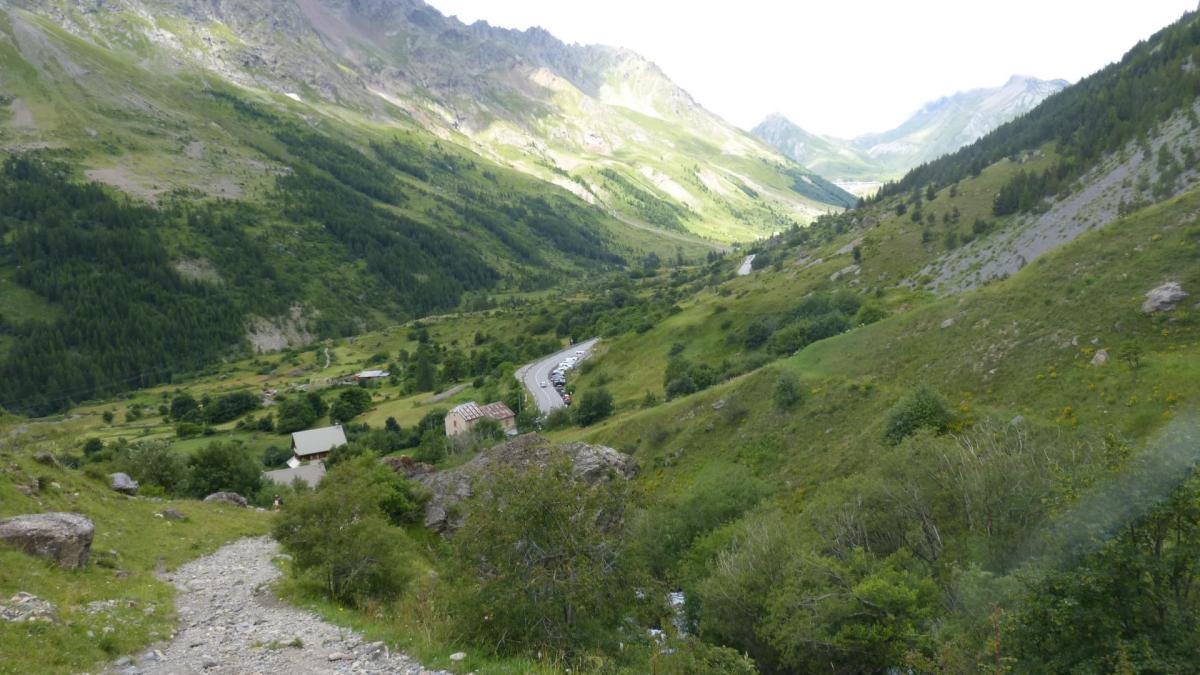 Vue rétro sur le parking