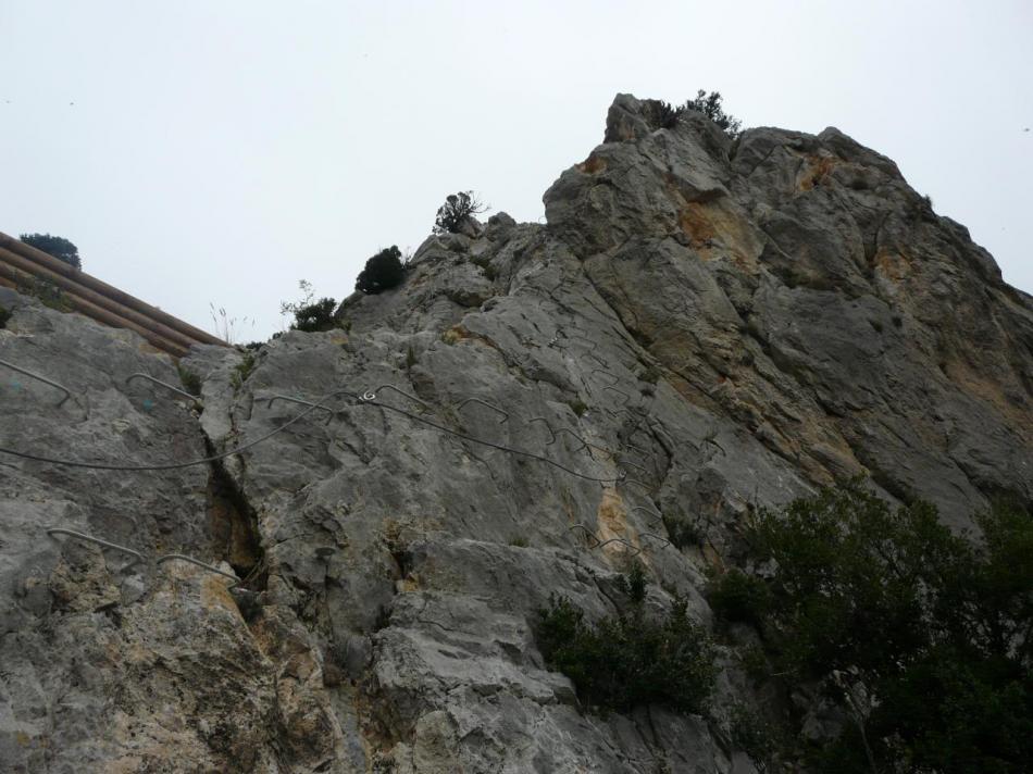 on est un peu comme sur un fil d'arête (la pitchoune à St paul de Fenouillet