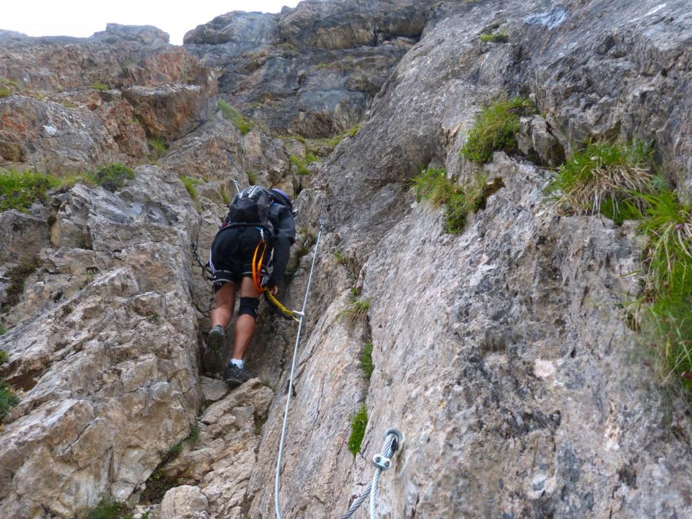 les premiers contreforts de la via ferrata du Lauzet