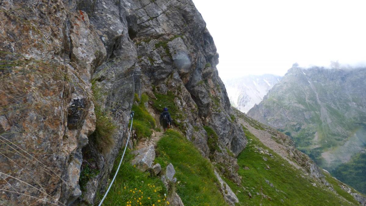 Via du Lauzet - cheminement transversal après le premier ressaut