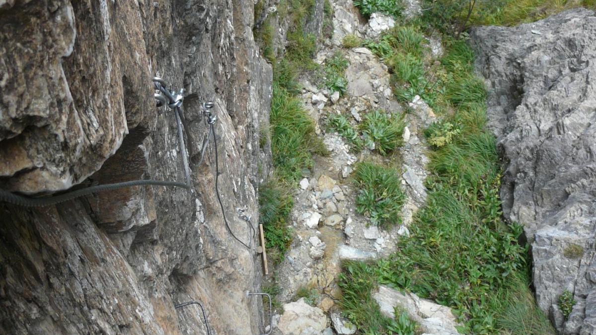 La via du canal del Mora à Canillo       Andorre