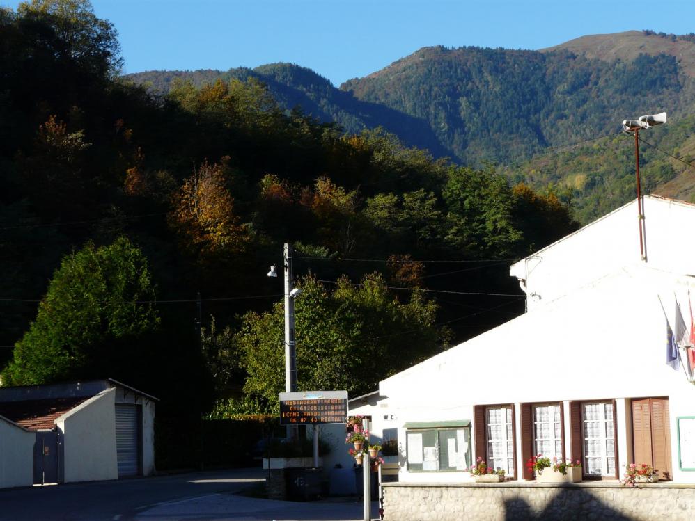 Le depart depuis les cabanes en direction du plateau de Beille