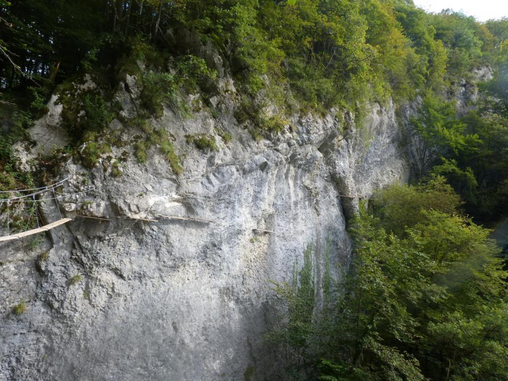 la suite du parcours en traversée à St Vincent de Mercuze