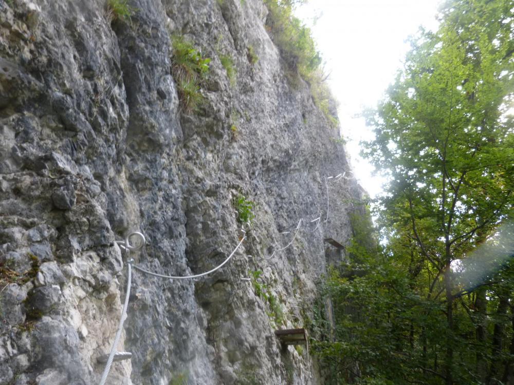 ça monte ans la traversée en diagonale de la deuxième partie de la via de St Vincent de mercuze