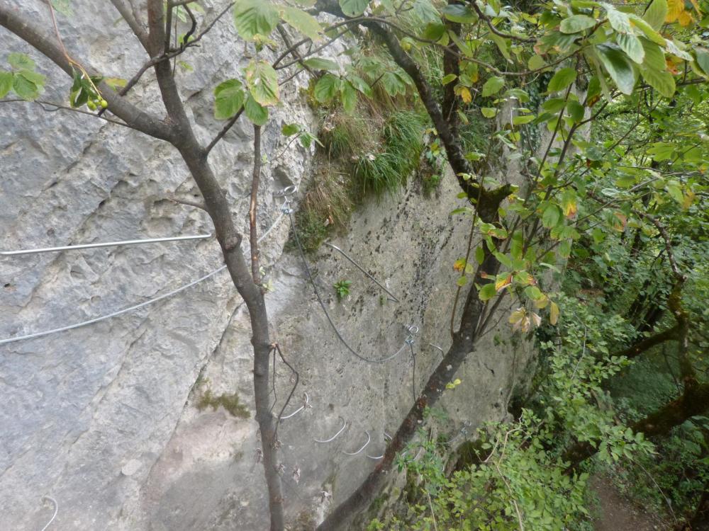 c' est en fait un bon petit mur vertical pour en finir avec la via du rocher de l' Envers