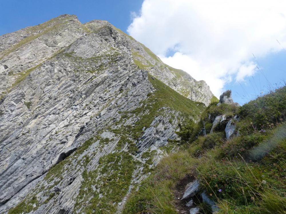 A la sortie du Golet, vue sur le mont Charvin