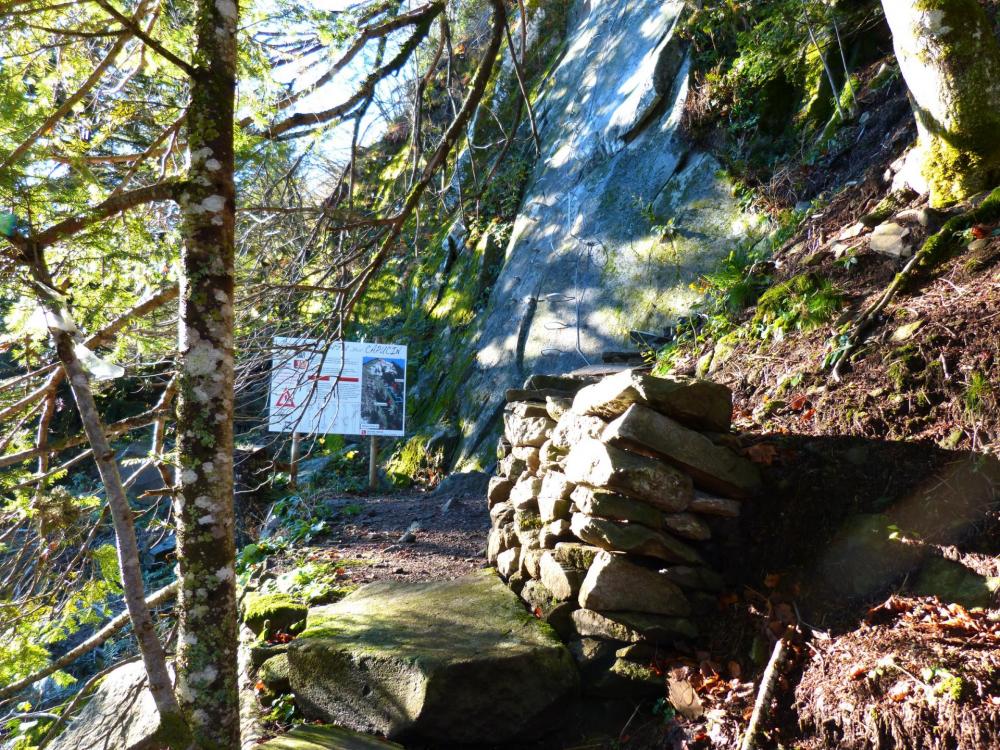 le départ de la via ferrata du Capucin