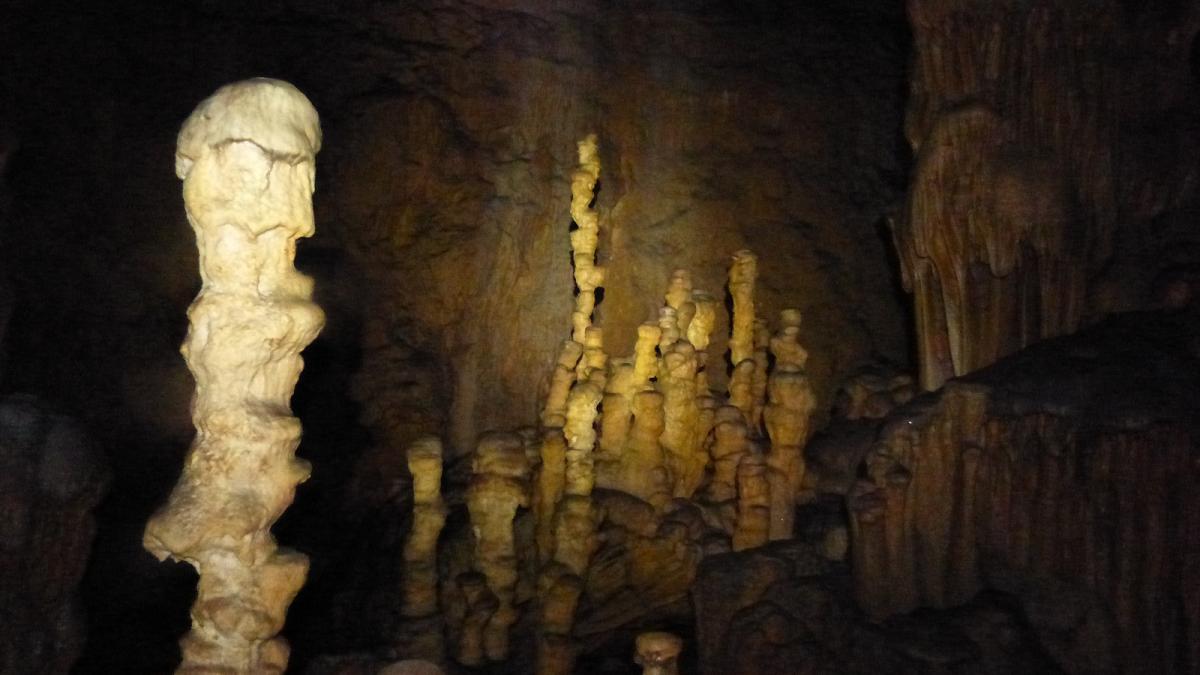 Speleologie au Gouffre des Ordons    Montrond le Chateau      Doubs