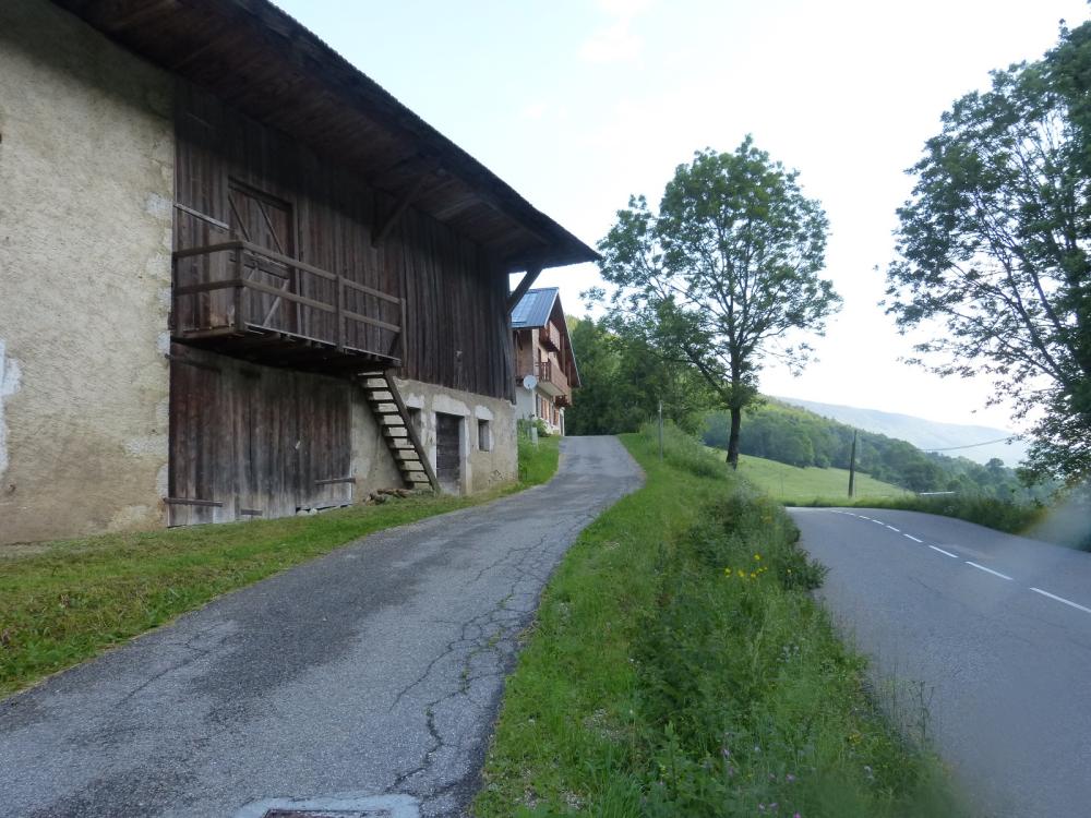 Départ de Aillon le jeune en direction du massif du margeriaz