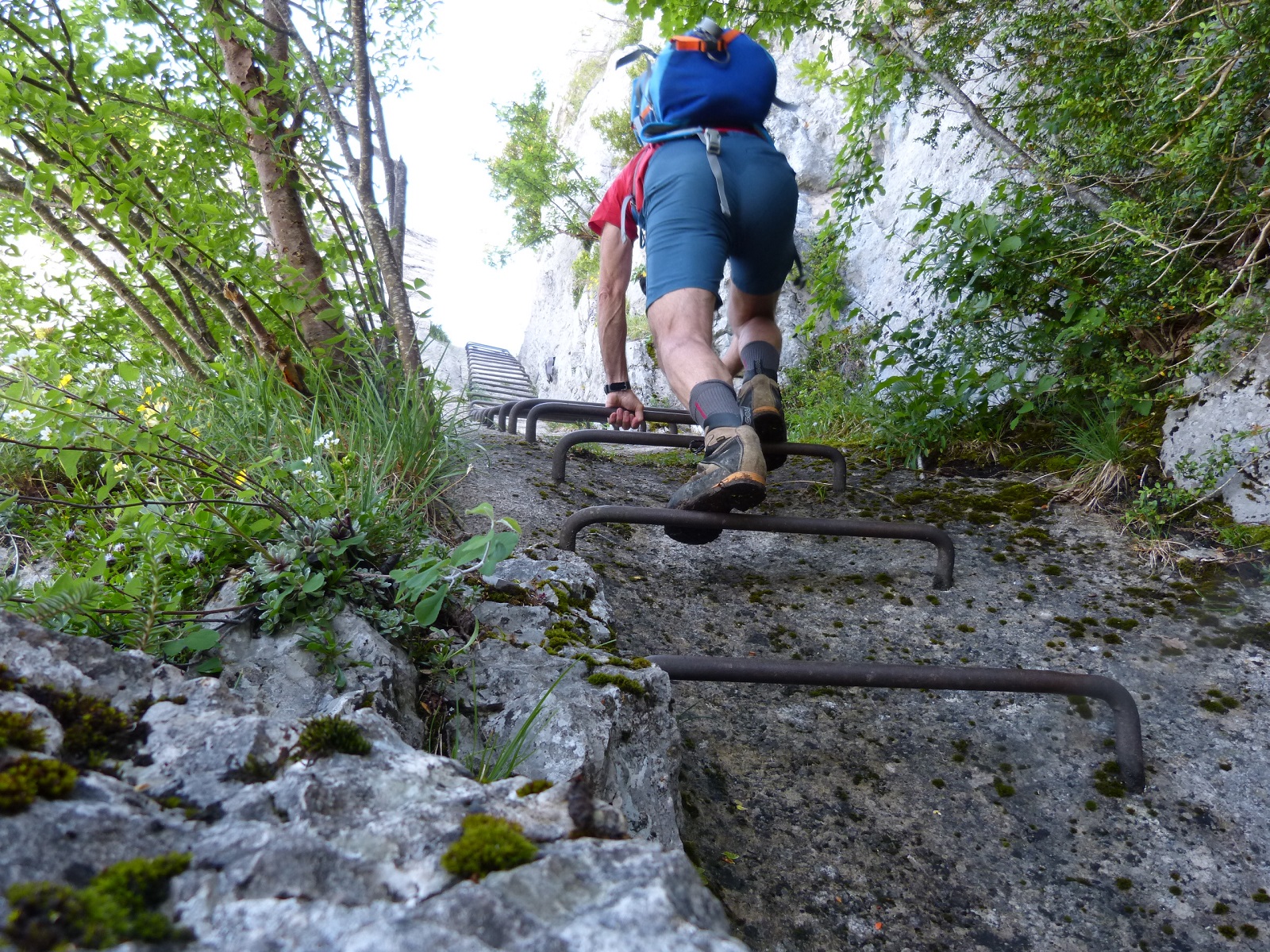 Montée ferrée facile du roc de Tormery