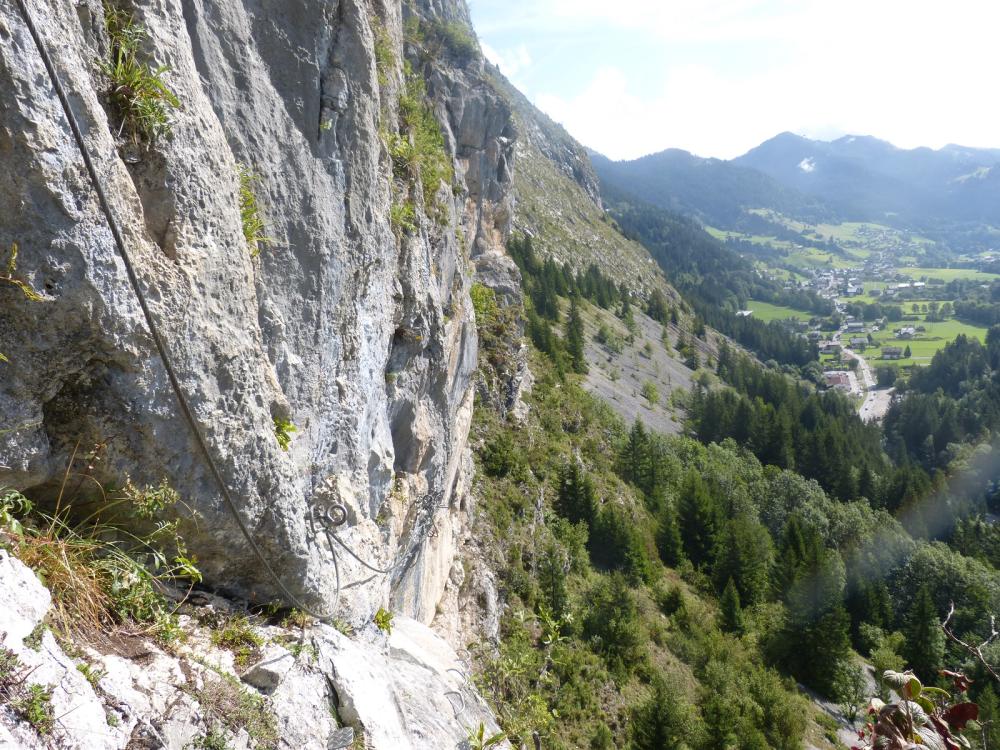 Saix de Miolène, suite de la traversée dans le tronçon du Chamois