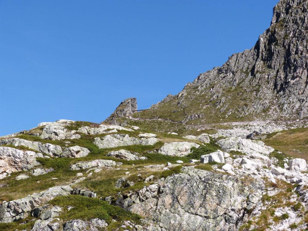 L' arrivée au secteur 2 de la via des Bourtes on distingue la