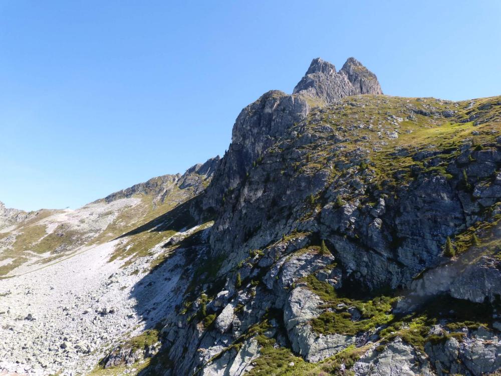 A la descente, les 3 secteurs de la  via ferrata des Bourtes à Belle plagne