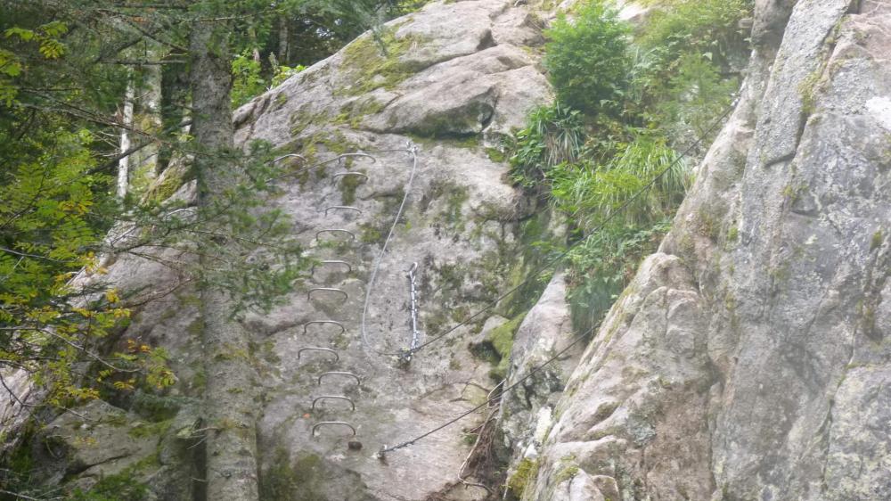 La via ferrata des rochers du Ronzier (Pabouré)