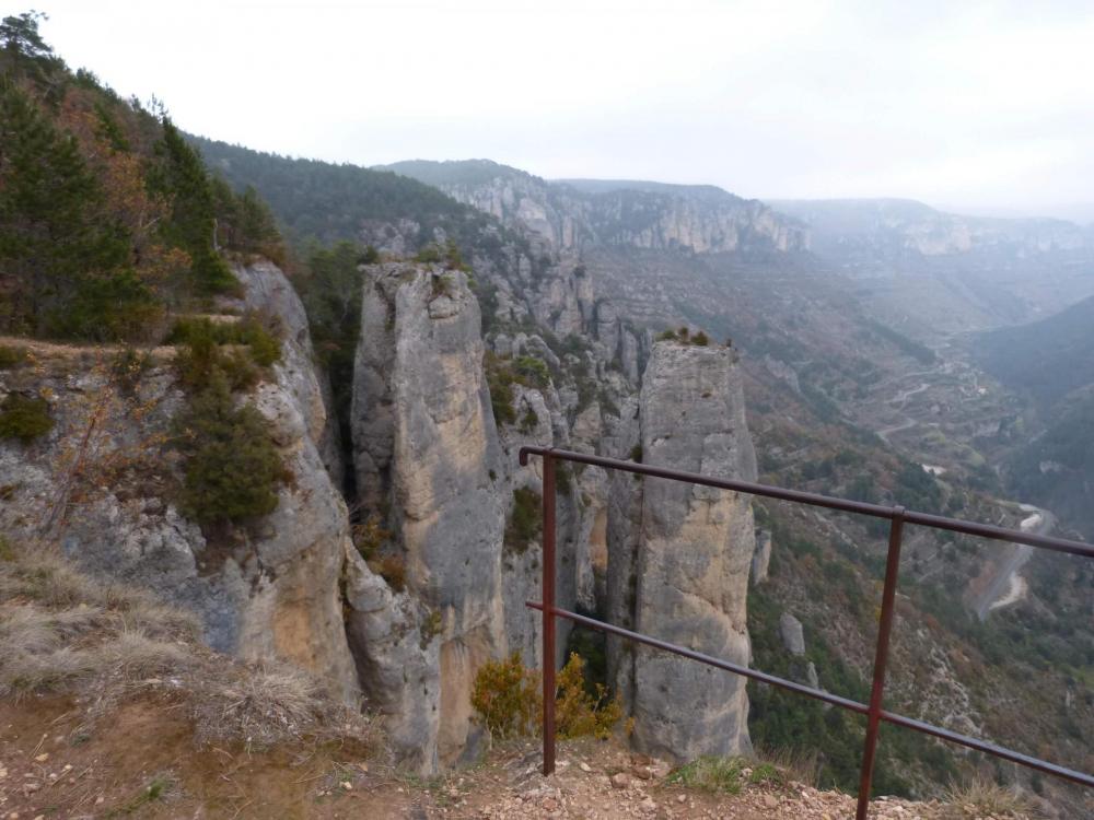 Balcon du vertige au dessus des gorges de la Jonte