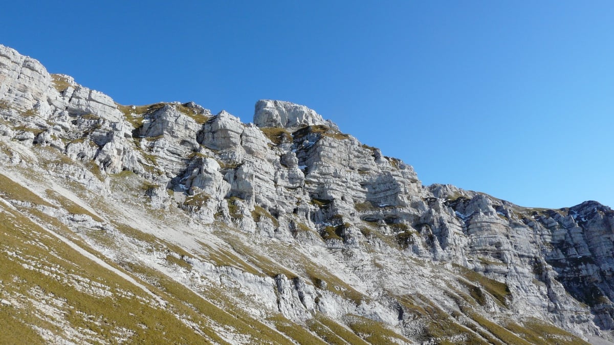 la dernère barre rocheuse que je vais gravir en traversée ascendante juq'au fauteuil