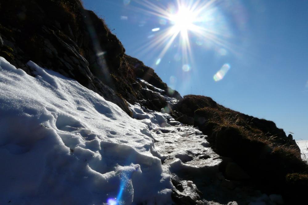 La Tournette - la neige est déjà installée sur le sentier !