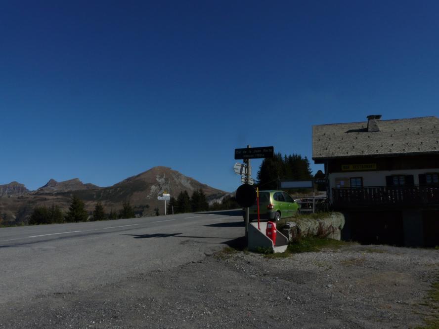 le col de Joux verte à la jonction avec la route Morzine/Avoriaz