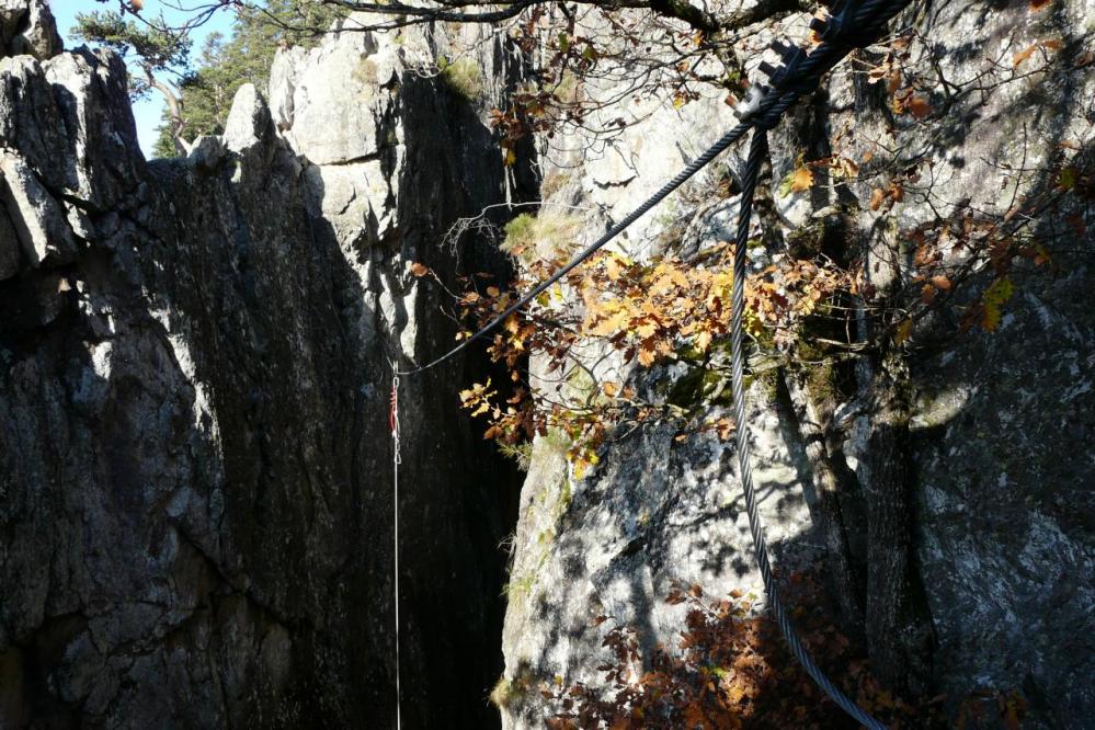 la petite tyrolienne de la via des Juscles