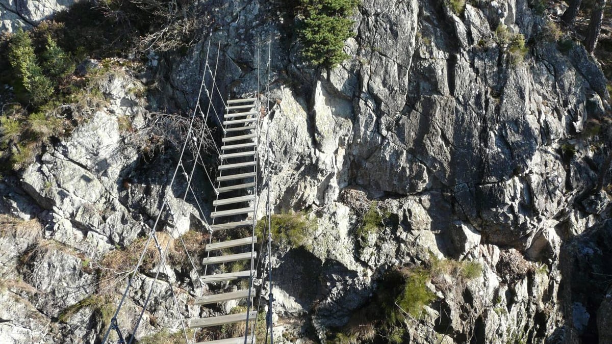 Le pont de la reboule qui précède la sortie (via des juscles)