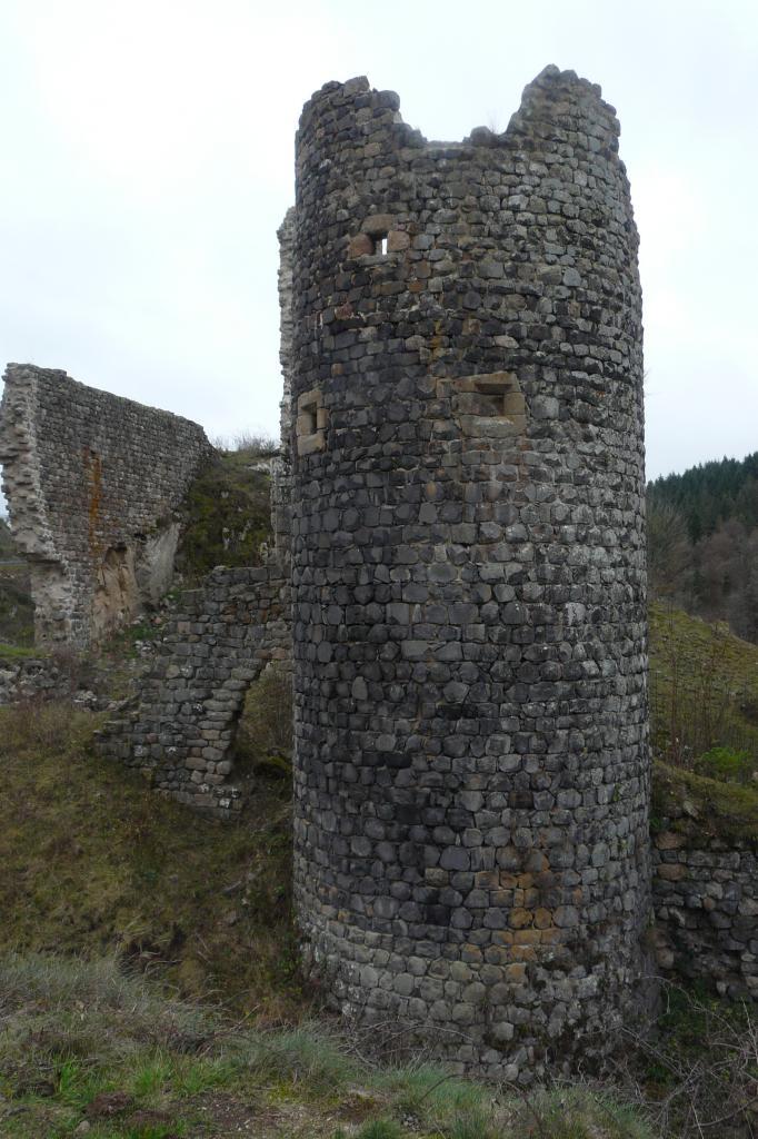 ruine du 11°/12° siècle