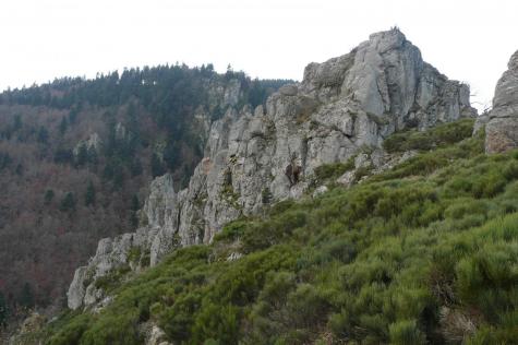 rocher de la Miramande depuis le chemin de descente