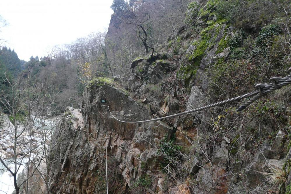 le pont de singe de la via de thueyts