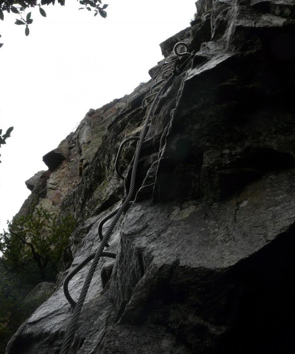 Via de Thueyts - début du mur de sortie