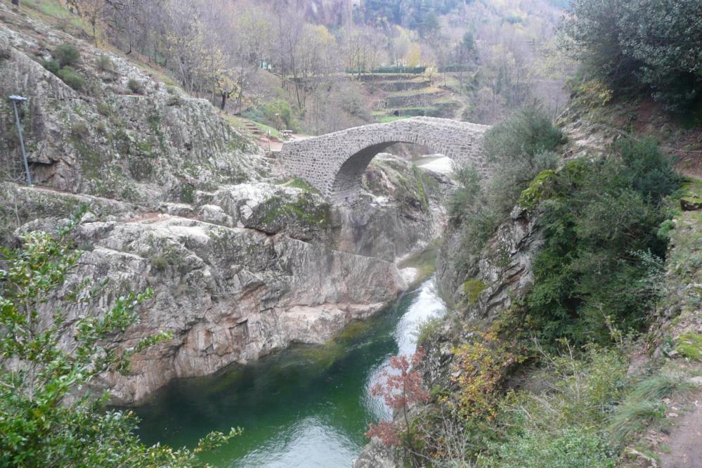 Via de Thueyts - le pont du diable vu depuis le chemin de retour
