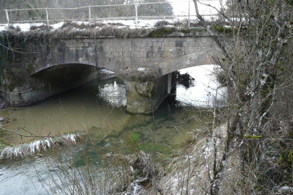 le pont sur la bouvade (route de Crézilles)