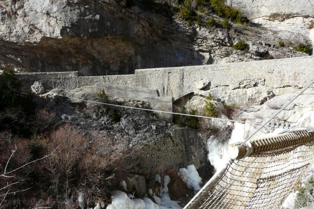 Route et départ tyrolienne