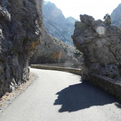 début de la montée des gorges de Galamus