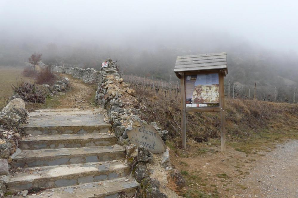 panneau d' info au départ du sentier menant à la via