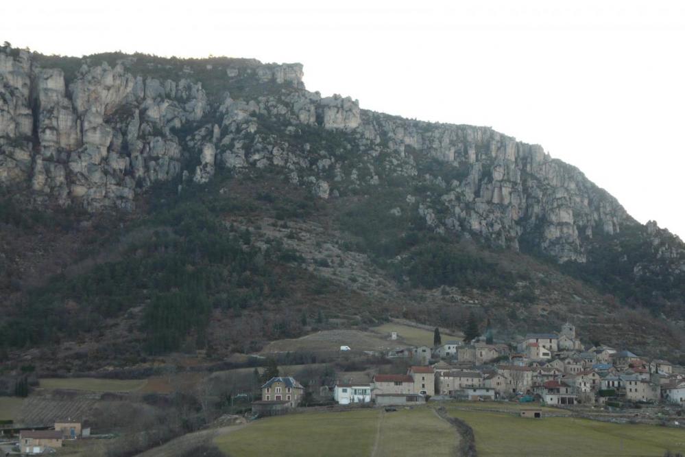 Liaucous et les rochers de la via ferrata