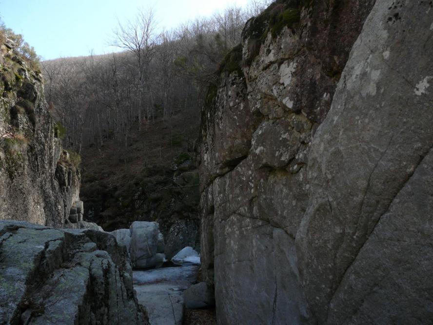 Vers la suite des gorges du tapoul