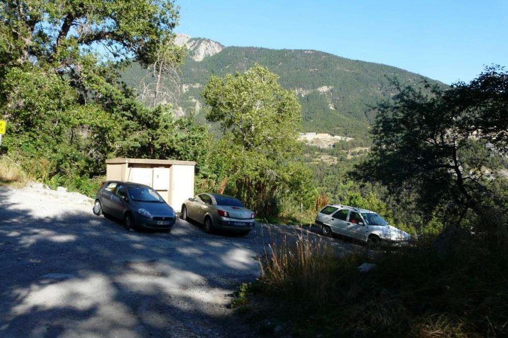 parking via ferrata Croix de Toulouse à Briançon