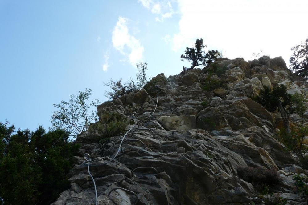la via se continue touours dans du rocher improbable ! ?