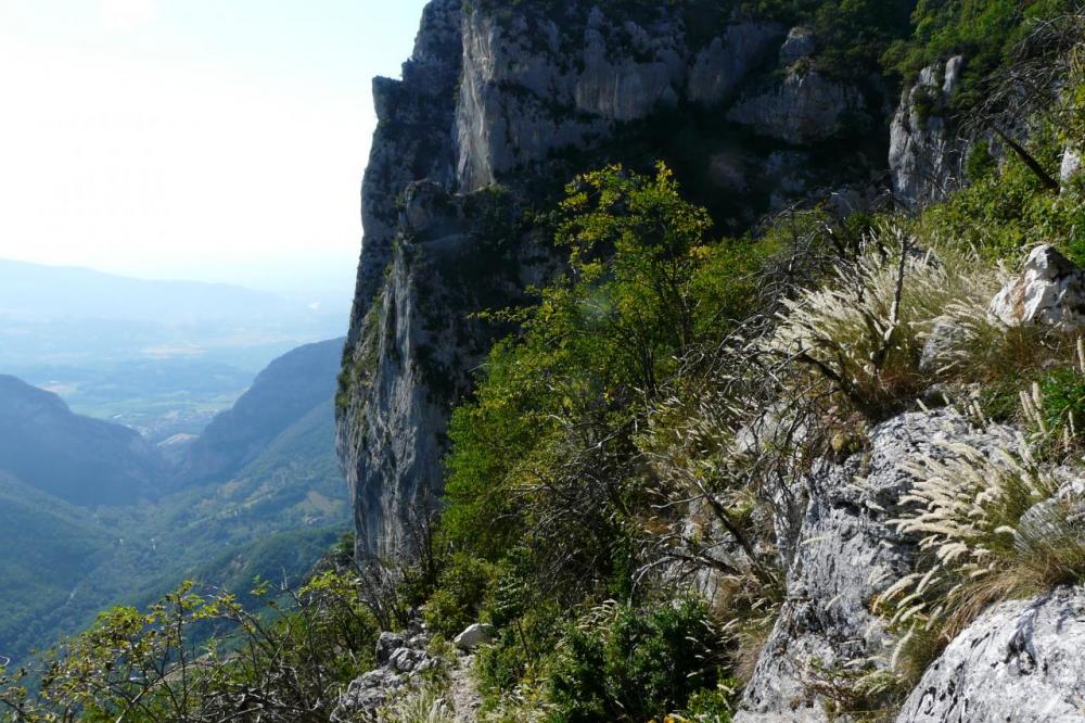 ambiance rocheuse dans le pas des voûtes