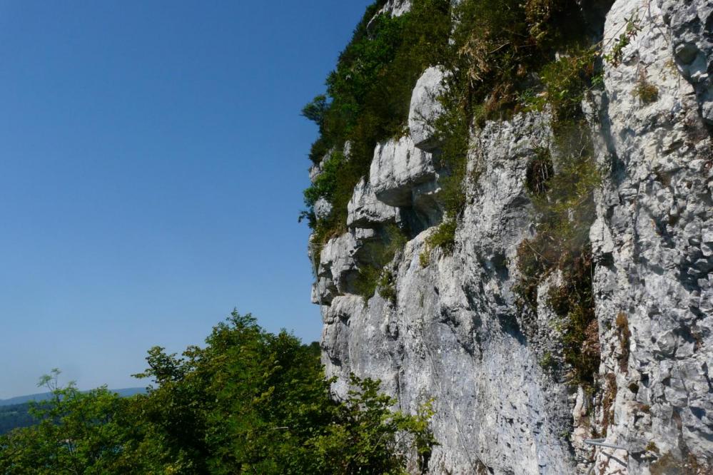 au loin une des échelles inversées de la via du Ragardoir