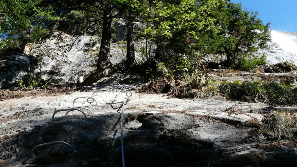 Pas très loin de la jonction non prévue par l'installateur avec l'itineraire de la cascade -Vaujany)