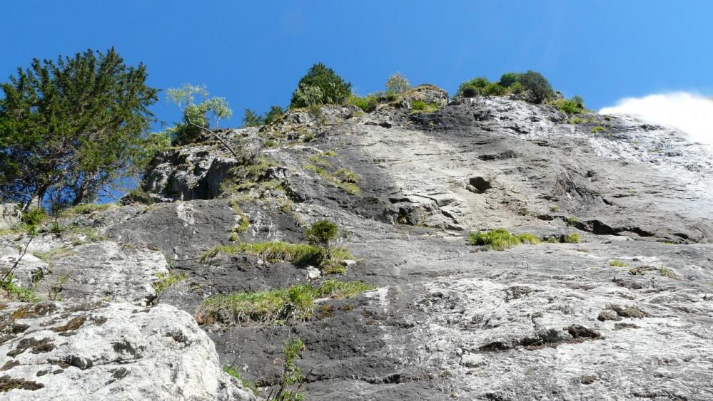 la première face peu impressionnante de la via de la cascade à Vaujany