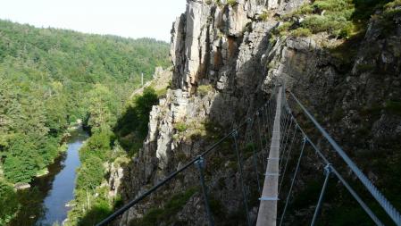 la passerelle de la via de Malzieu la Ville