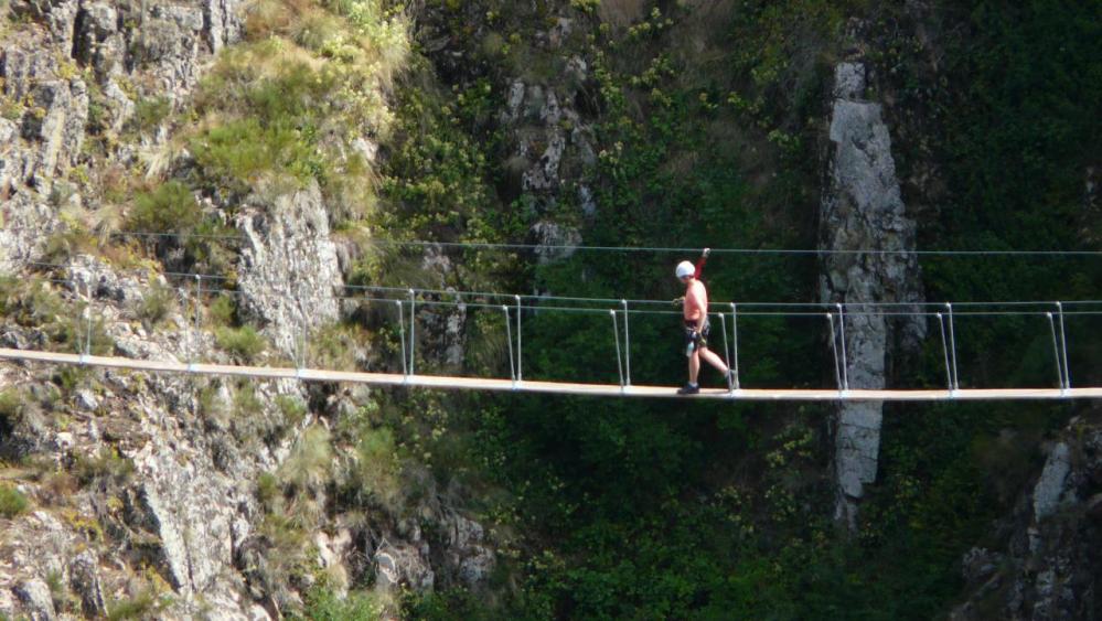 la passerelle de la via de Malzieu la Ville