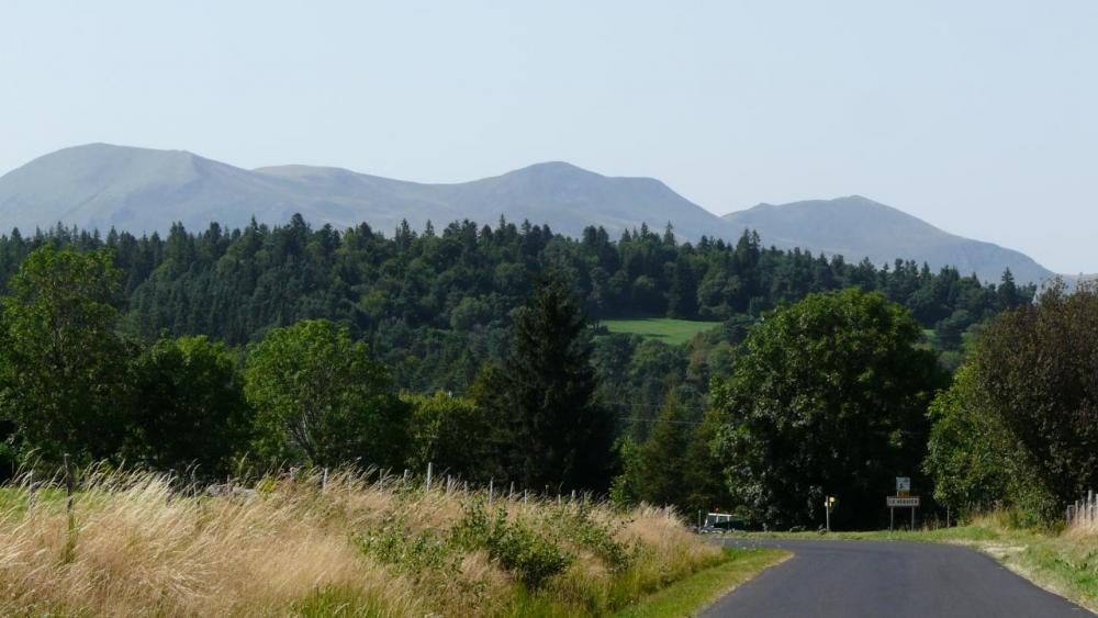 la route vers le Mont Dore