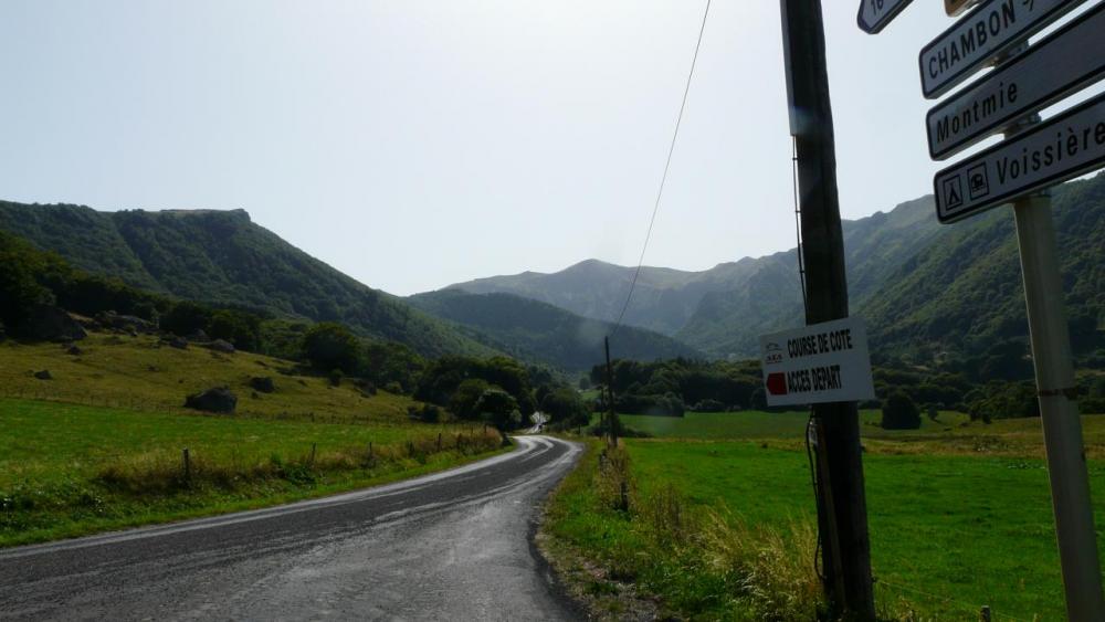 Direction le col de la croix st Robert après le rocher de l' Aigle