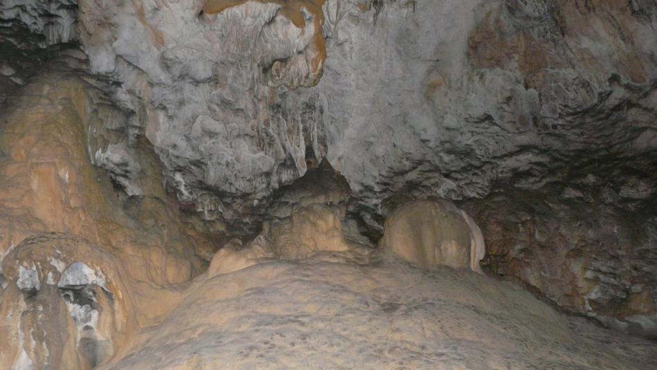 les concrétions de la grotte de Charabotte