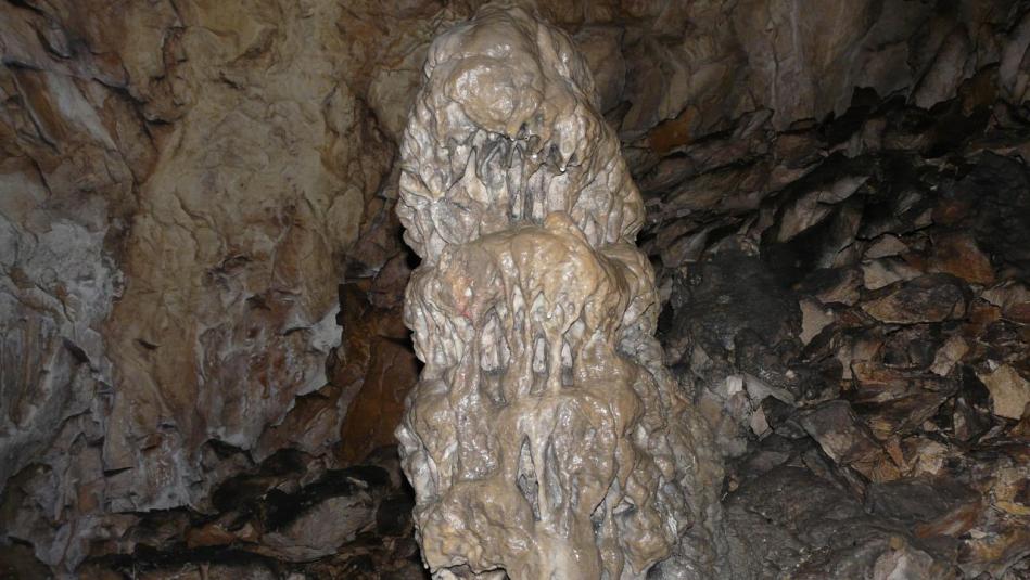 les concrétions de la grotte de Charabotte