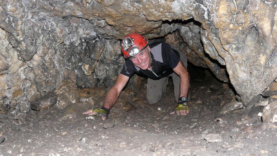 passage bas ! grotte de Charabotte