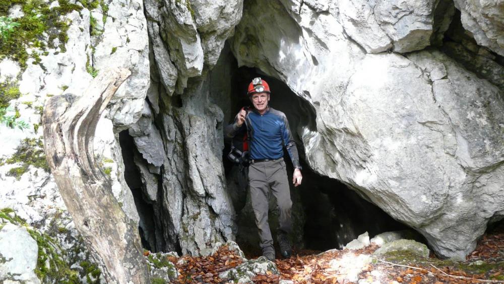 grotte de ferrières dans le col de Carri (Vercors)